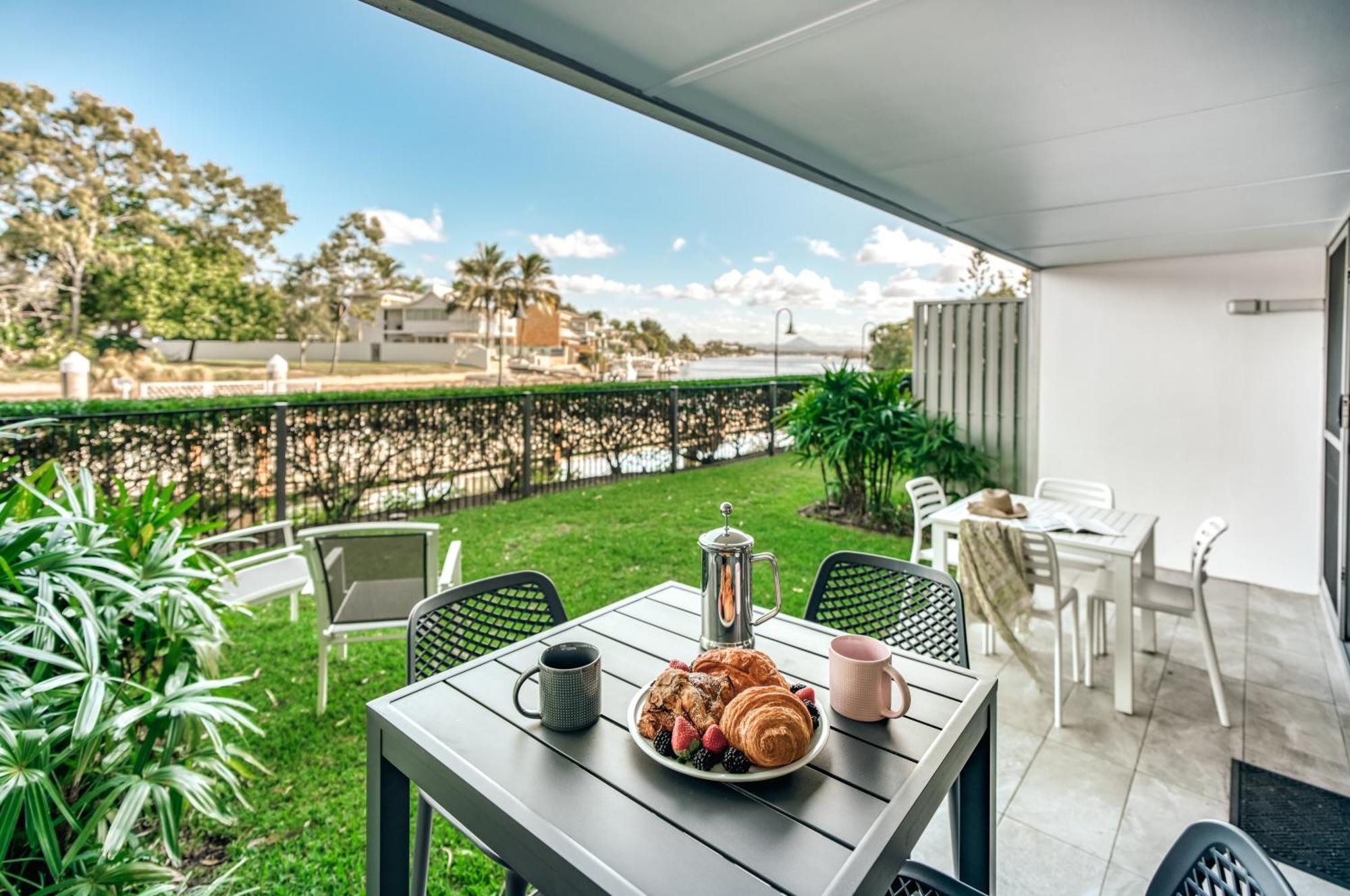 Jacaranda Noosa Aparthotel Luaran gambar