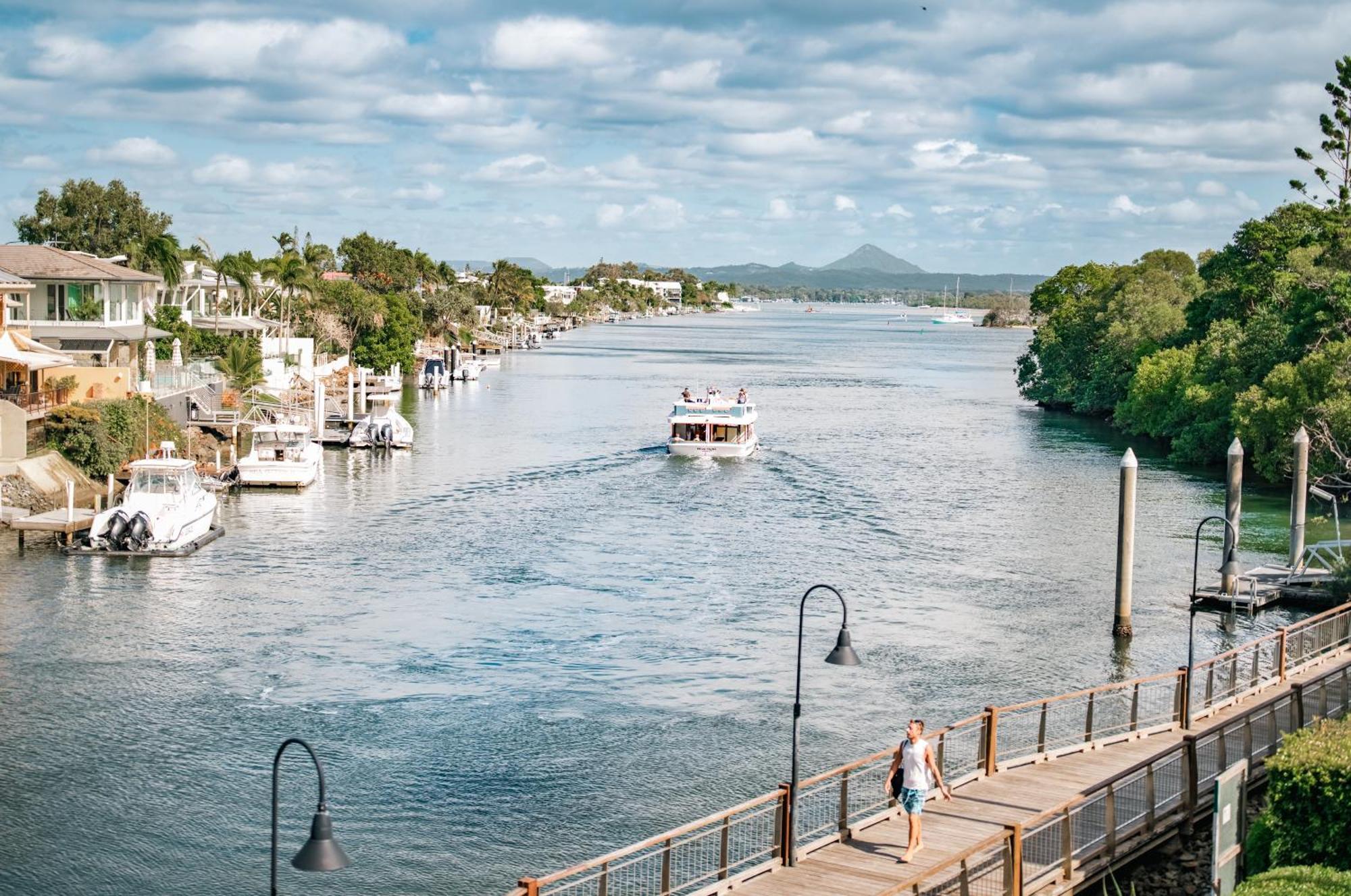 Jacaranda Noosa Aparthotel Luaran gambar